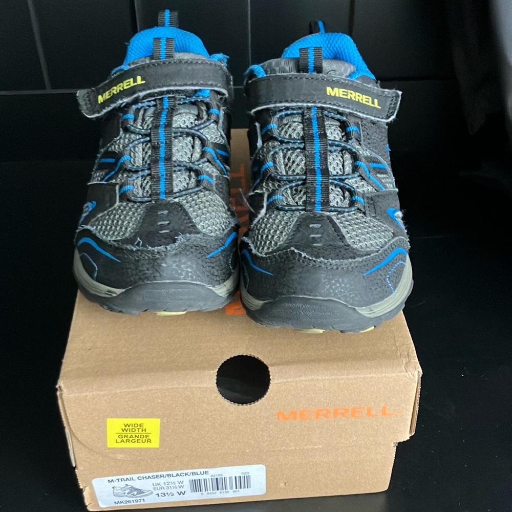 Merrell Trail Chaser Wide Shoes